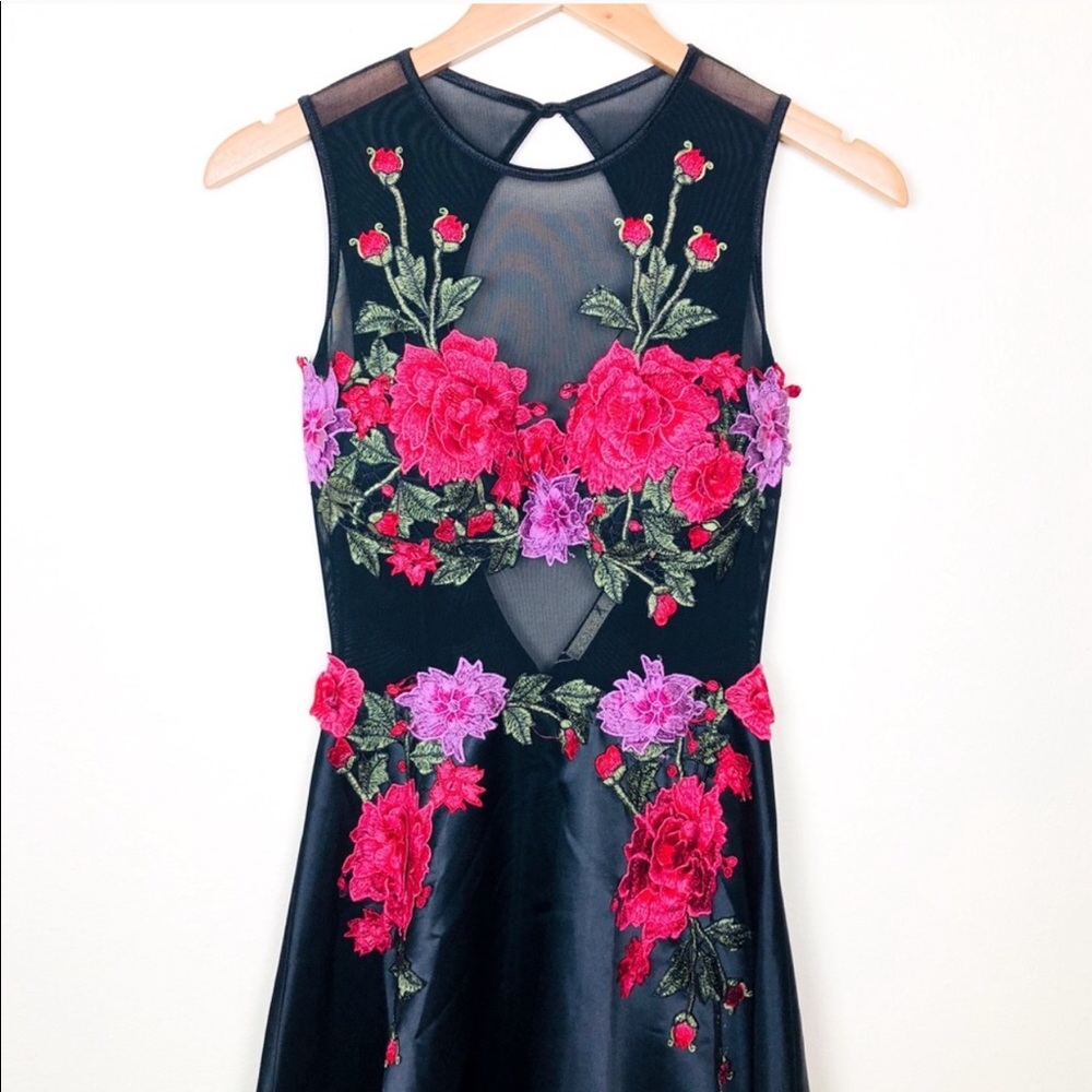Issue NY cocktail dress, size S - Picture 3 of 6